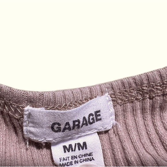 Garage Ribbed Crop Top - Picture 3 of 3